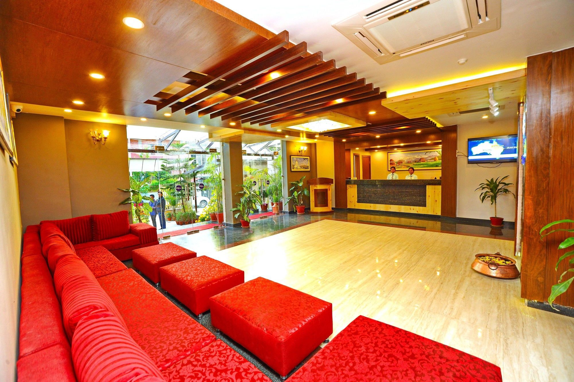 โรงแรมควีน พาร์ค โพคารา ภายนอก รูปภาพ
